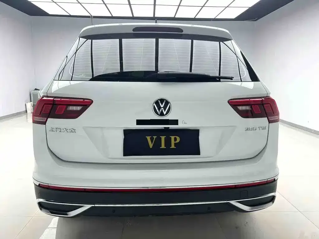 Volkswagen Tiguan L — фото 4