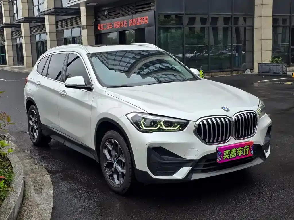 BMW X1 — фото 2