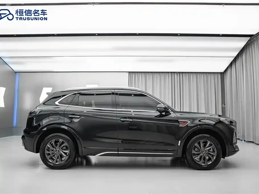 Hongqi HS5 — фото 8