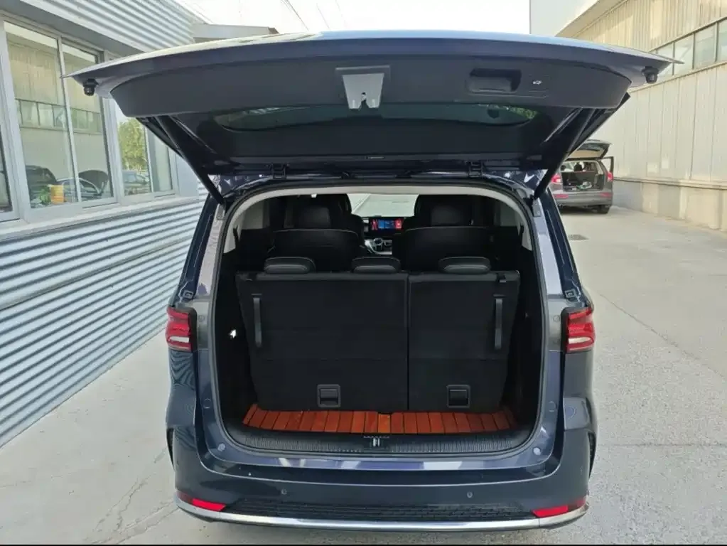 Roewe iMAX8 — фото 4