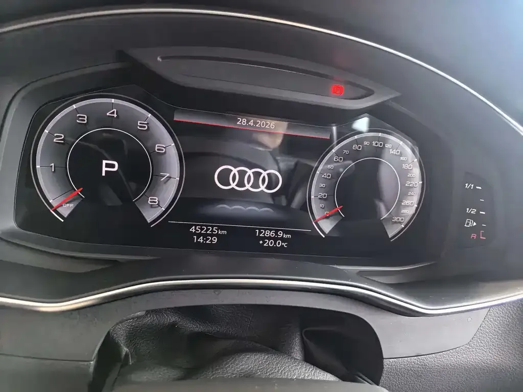 Audi A6L — фото 10