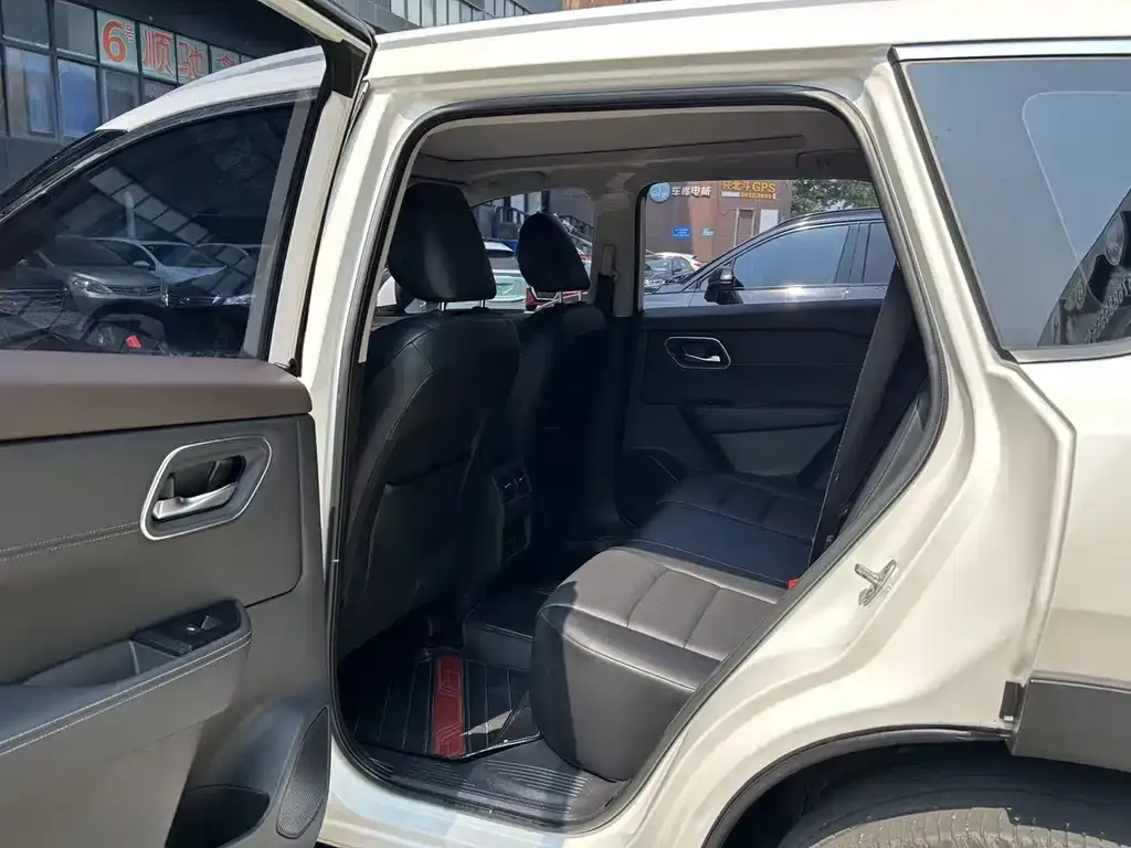 Nissan X-Trail 2022 из CN, фото 3
