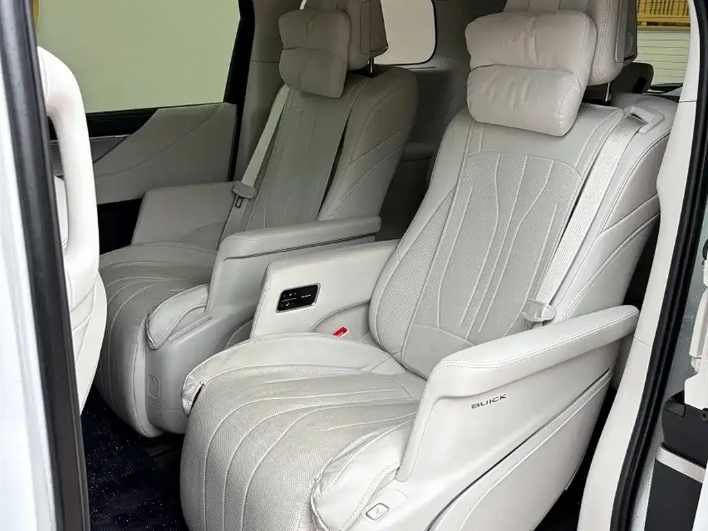 Buick GL8 Hybrid — фото 7