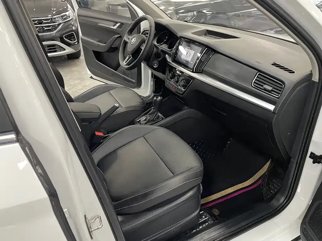 Skoda Kamiq — фото 4