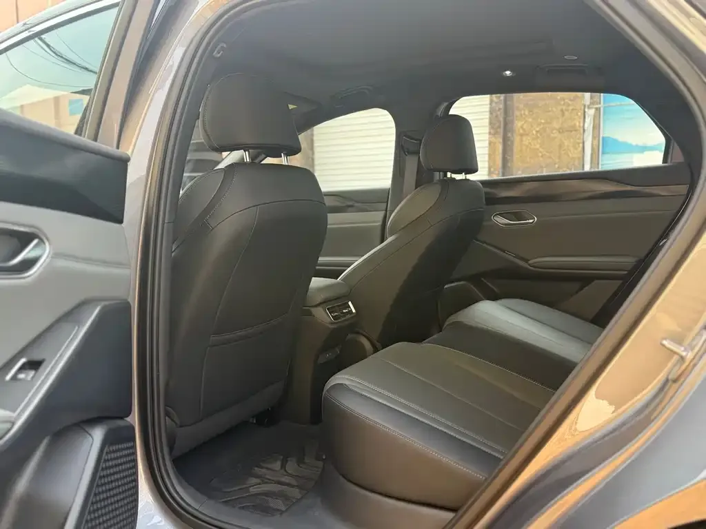 BYD Qin L 2026 из CN, фото 6