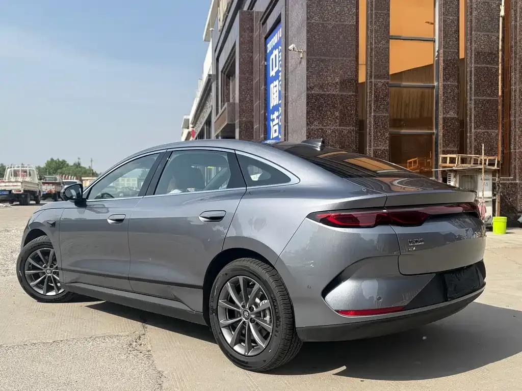 BYD Qin L 2026 из CN, фото 10