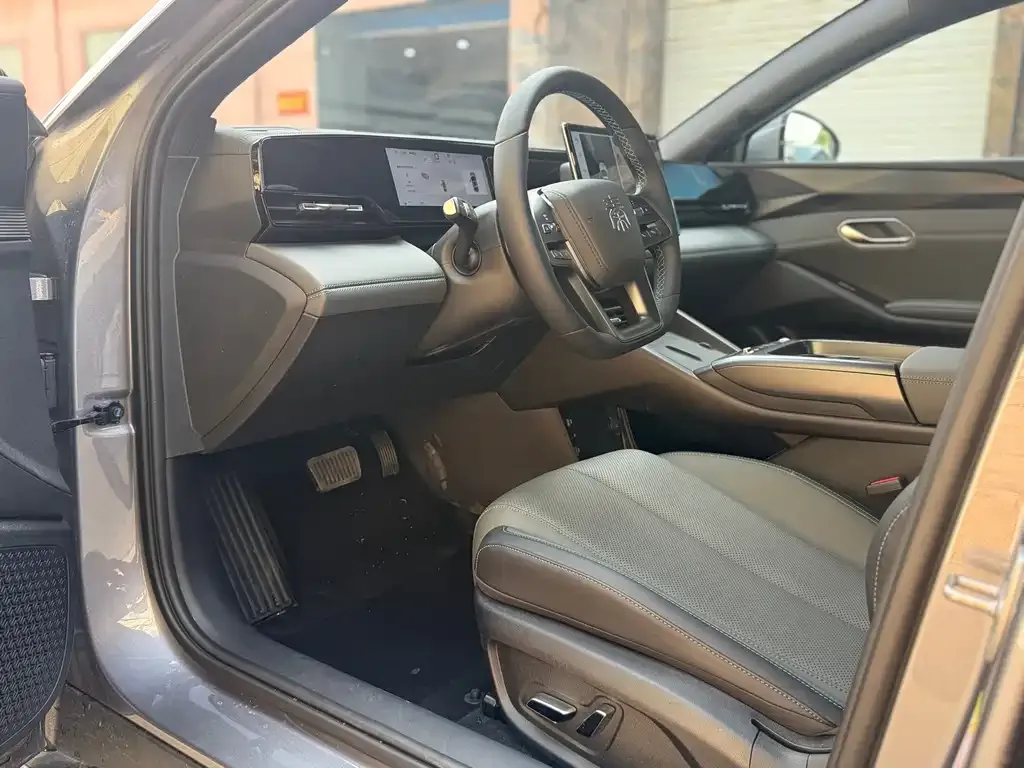 BYD Qin L 2026 из CN, фото 2