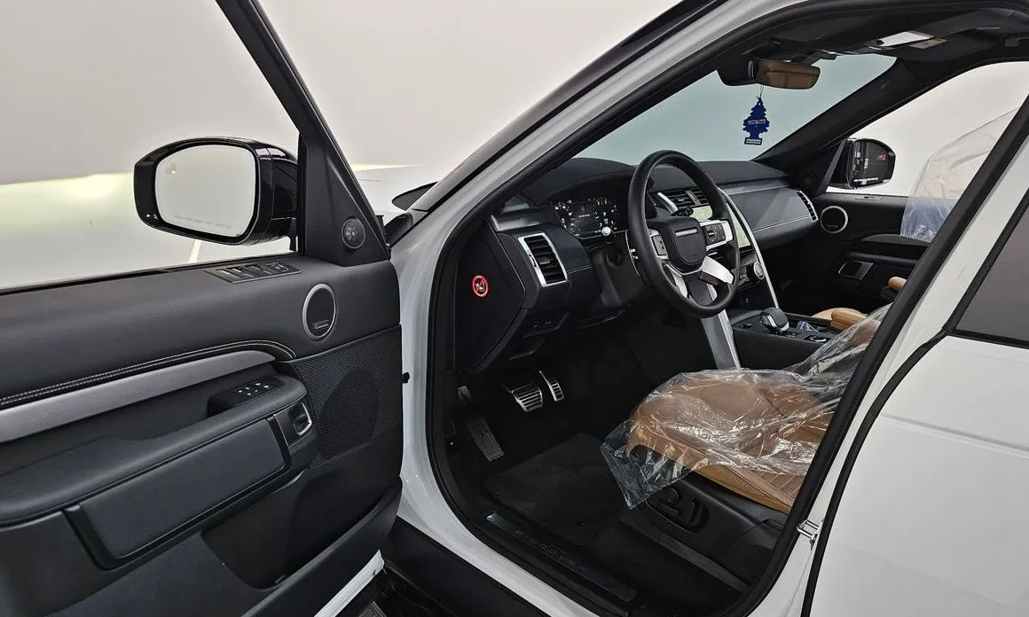 Land Rover Discovery 2025 из KR, фото 9
