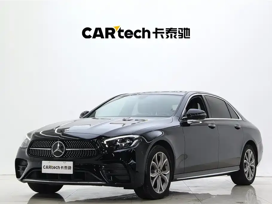 Mercedes-Benz E-Class — фото 1