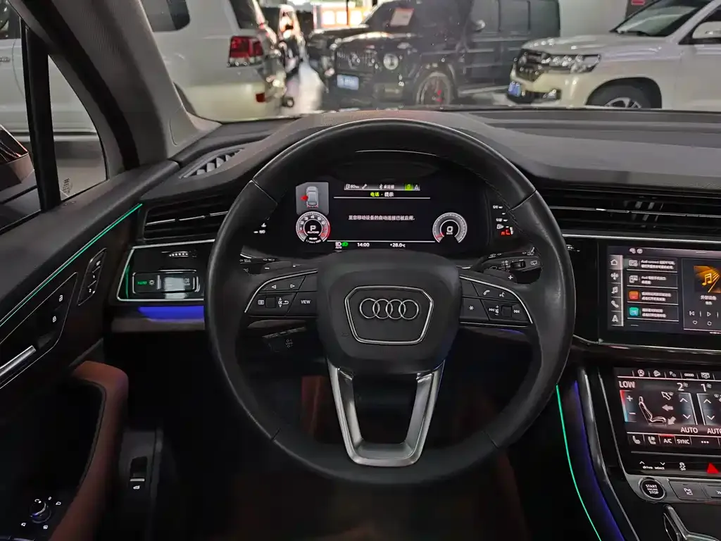 Audi Q7 2022 из CN, фото 5