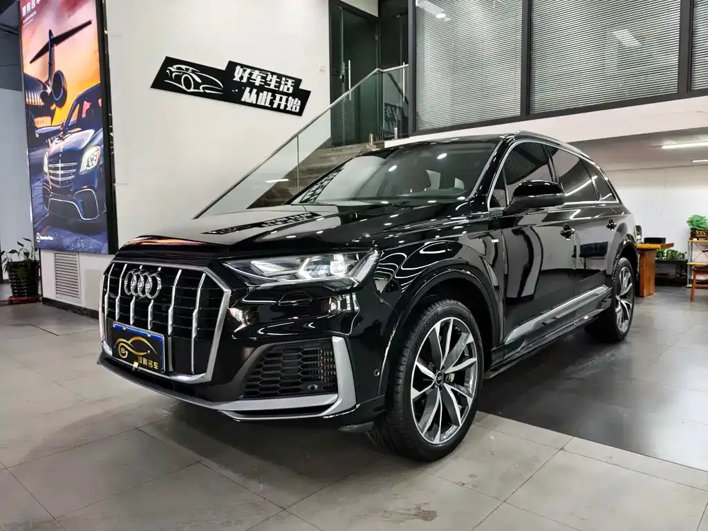 Audi Q7 2022 из CN, фото 10