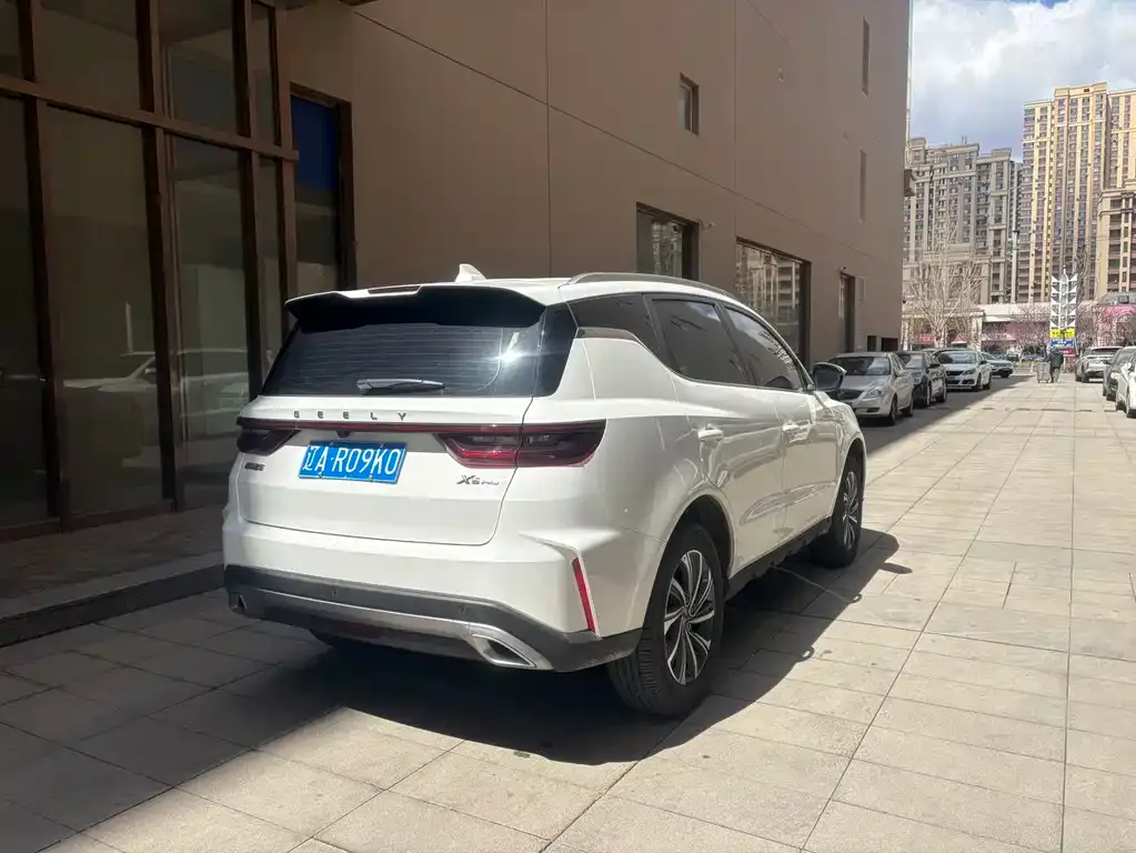 Geely Vision X6 — фото 5