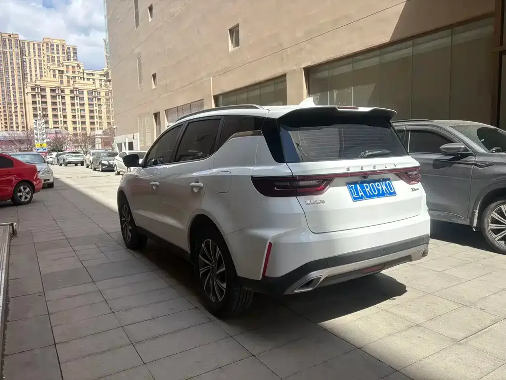 Geely Vision X6 — фото 9