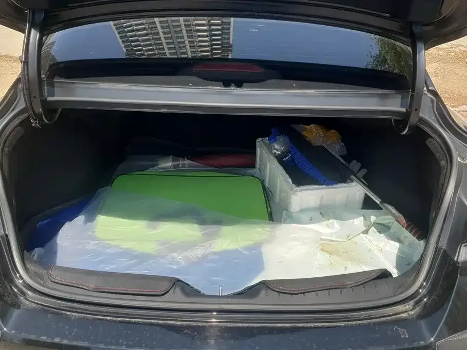 Hyundai Elantra — фото 10
