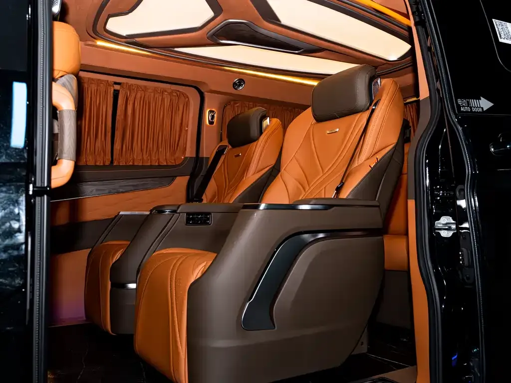 Ford Tourneo 2024 из CN, фото 7