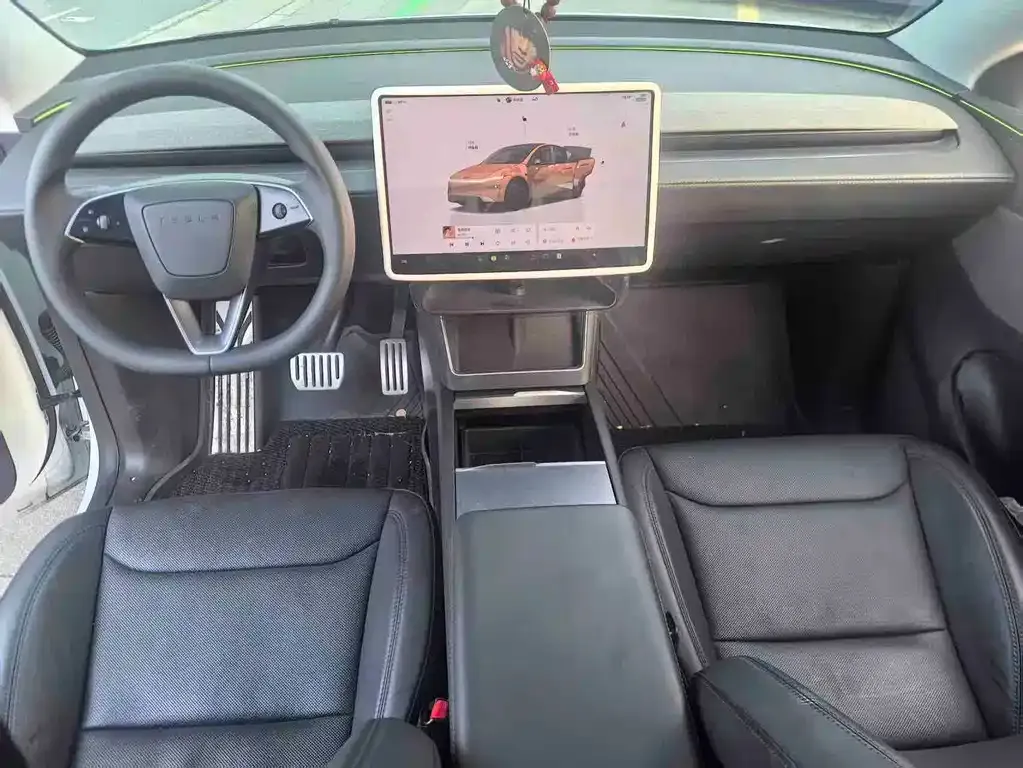 Tesla Model Y — фото 7