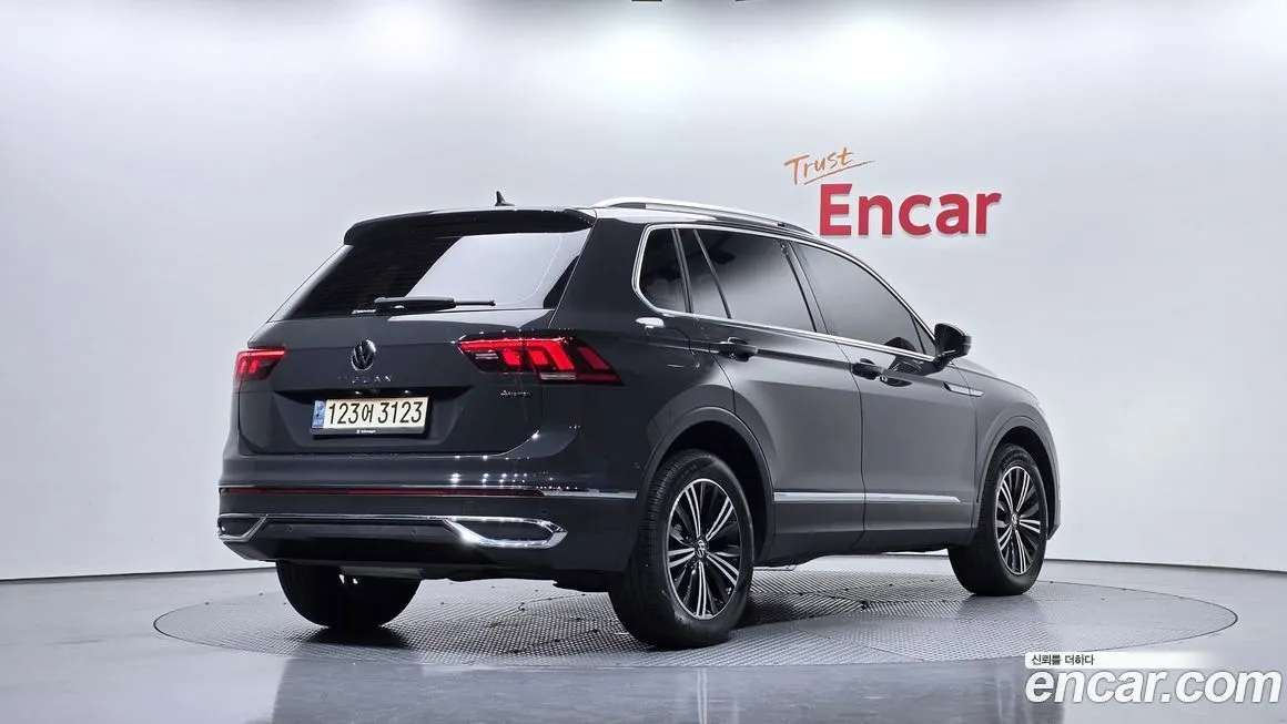 Volkswagen Tiguan 2021 из KR, фото 5
