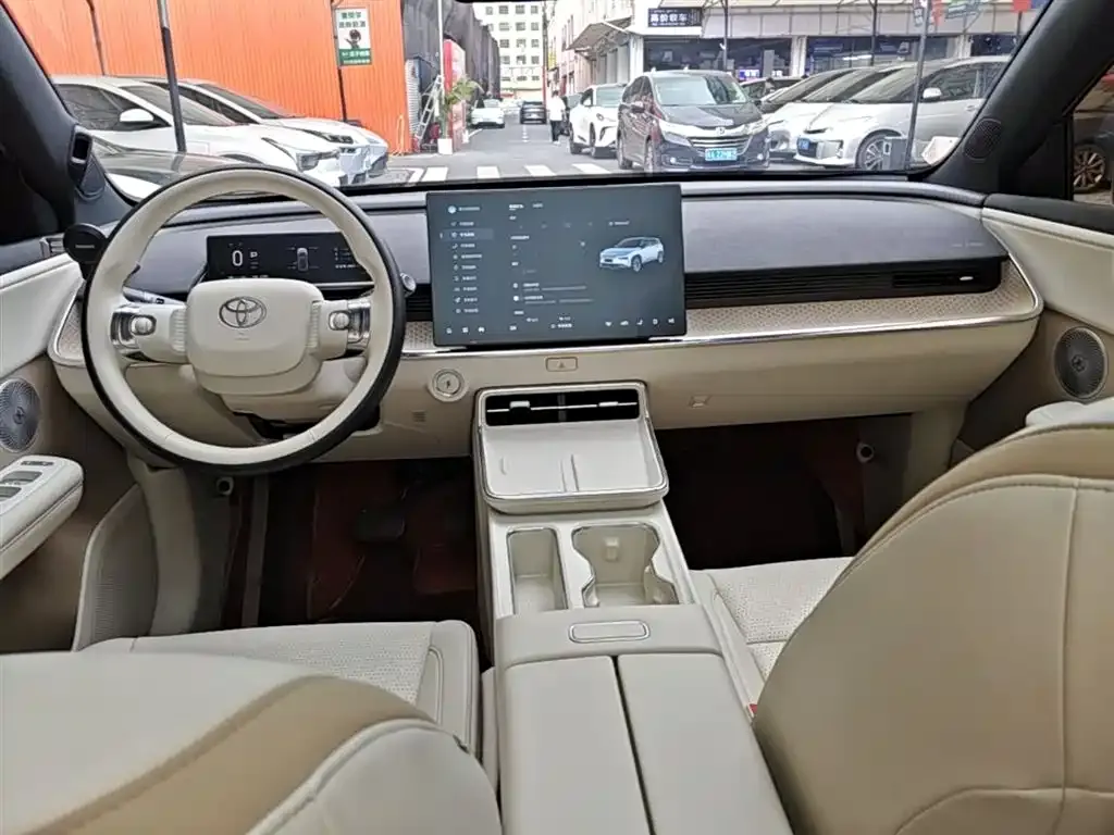 Toyota Platinum 3X 2025 из CN, фото 4
