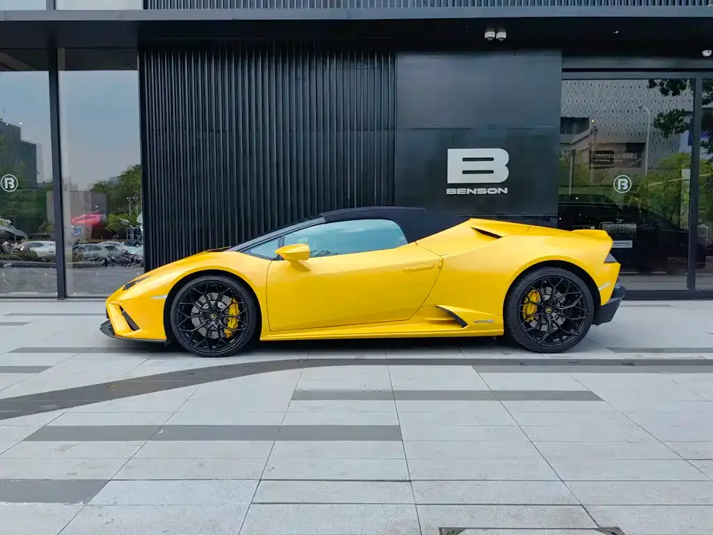 Lamborghini Huracan — фото 5