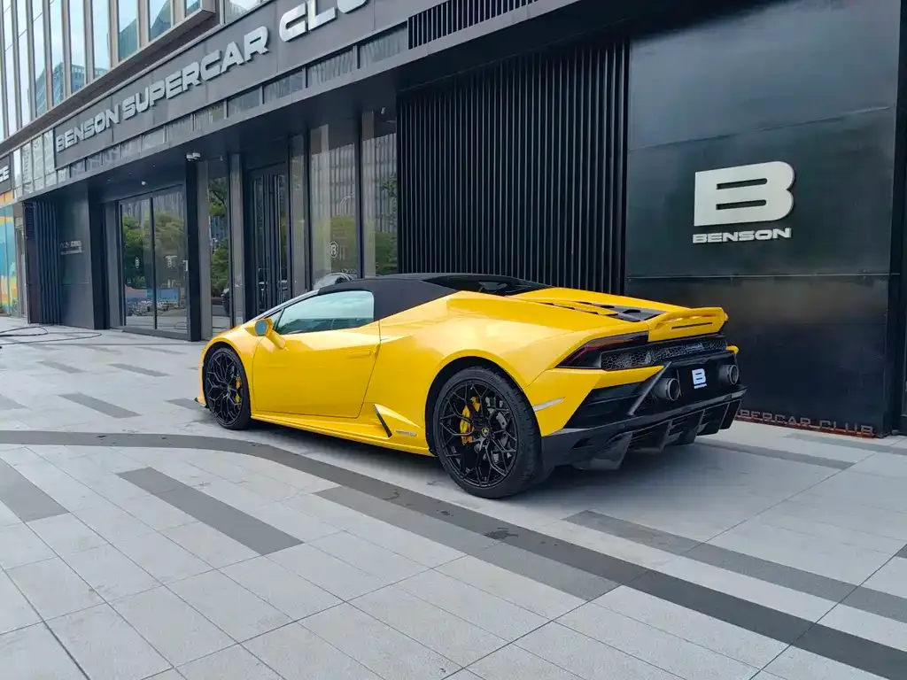 Lamborghini Huracan — фото 7