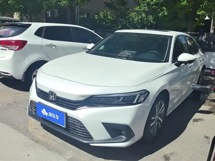 Honda Civic — фото 1