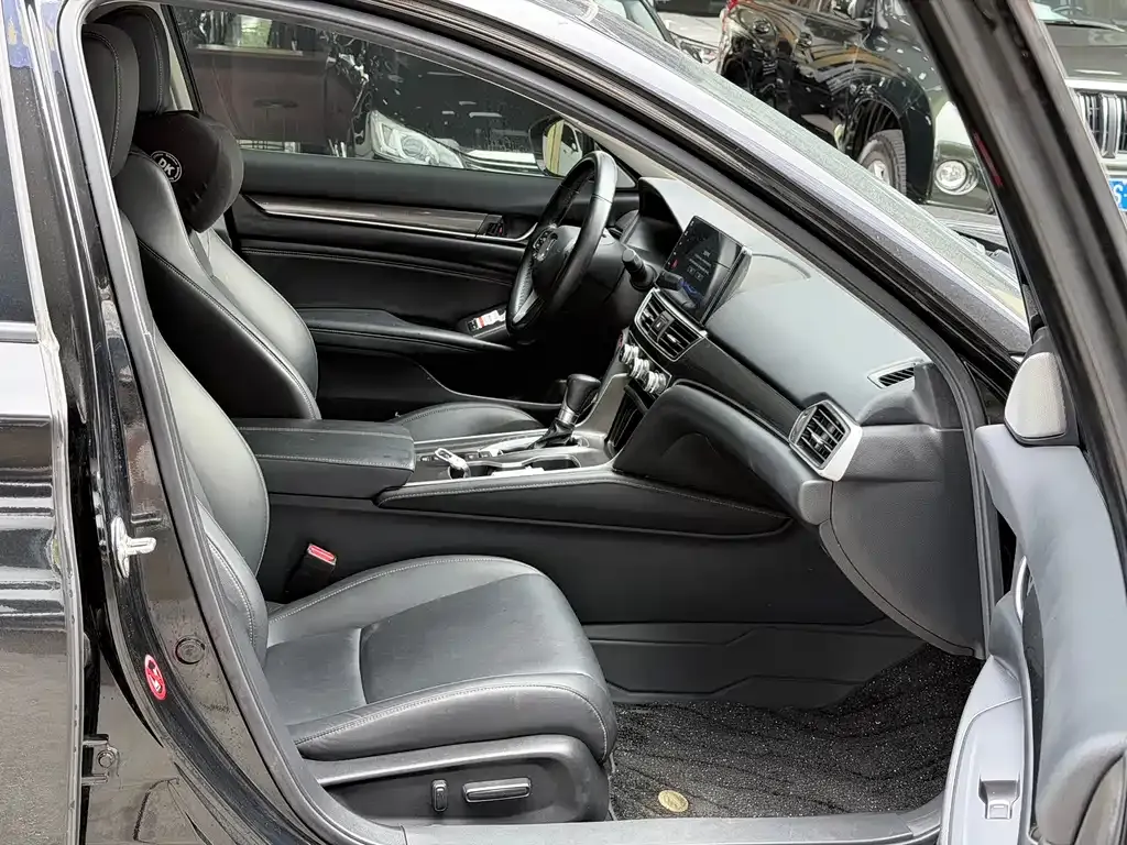 Honda Accord — фото 3