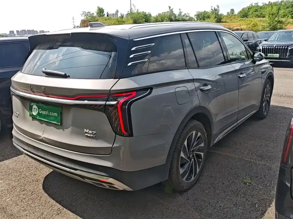 Hongqi HS7 PHEV — фото 3