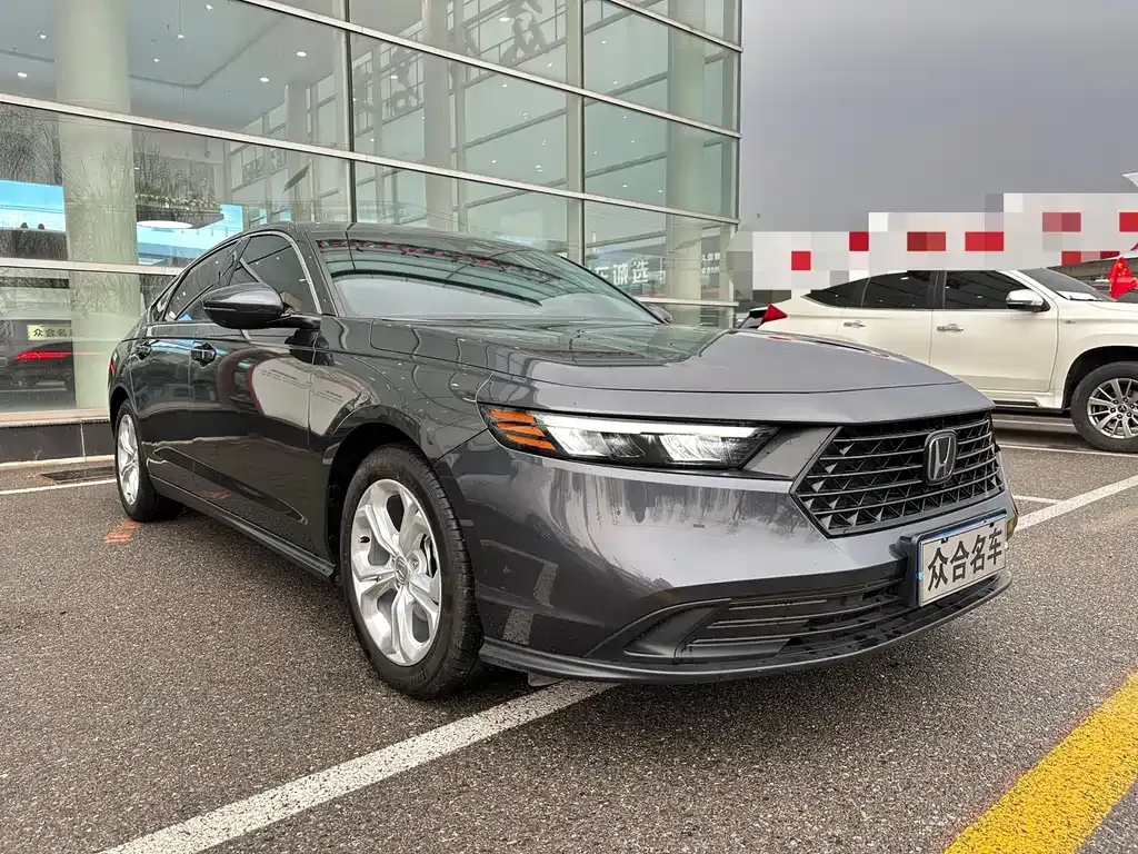 Honda Accord — фото 10