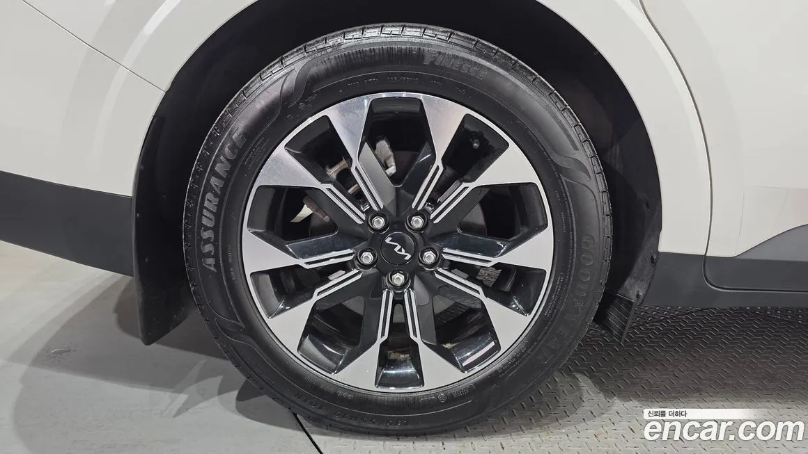 Kia Carnival — фото 10