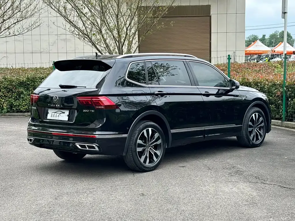 Volkswagen Tiguan L — фото 5