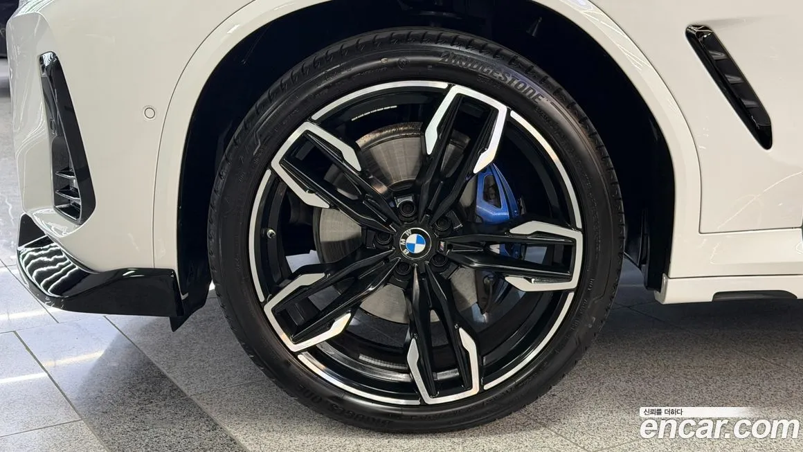 BMW X4 2024 из KR, фото 8