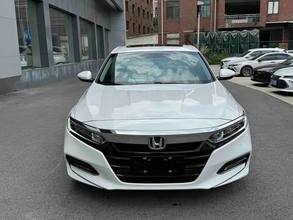Honda Accord — фото 2