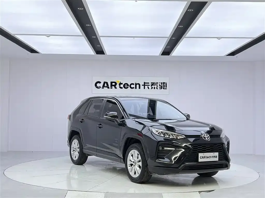 Toyota Wildlander — фото 10
