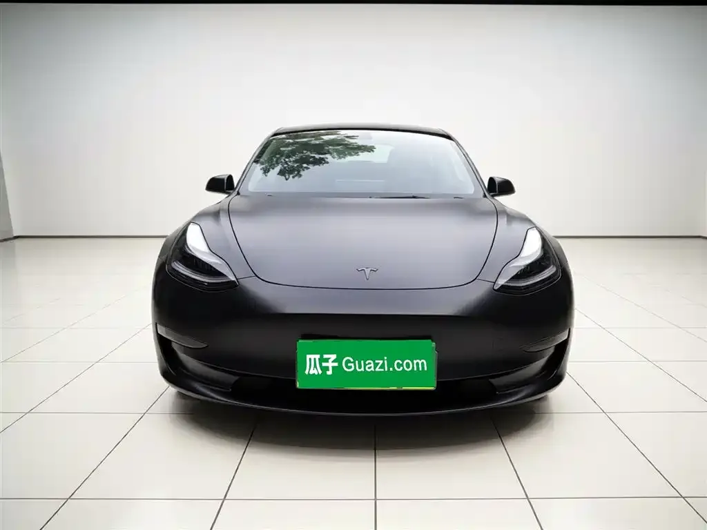 Tesla Model 3 — фото 7