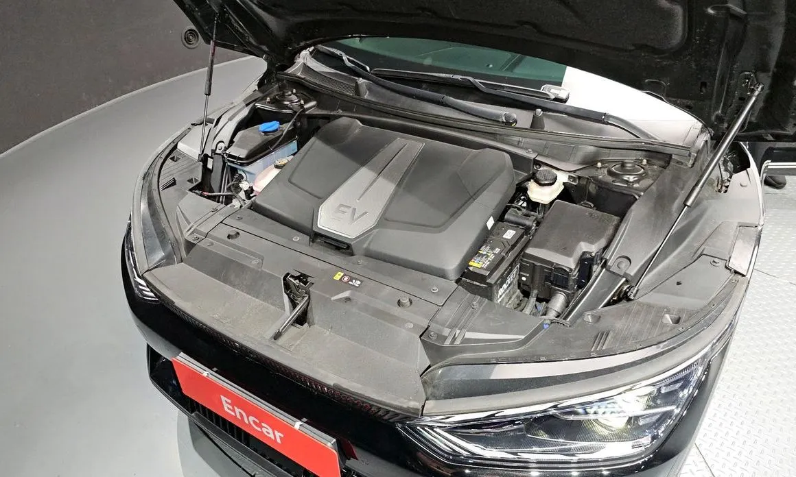 Kia EV6 — фото 9
