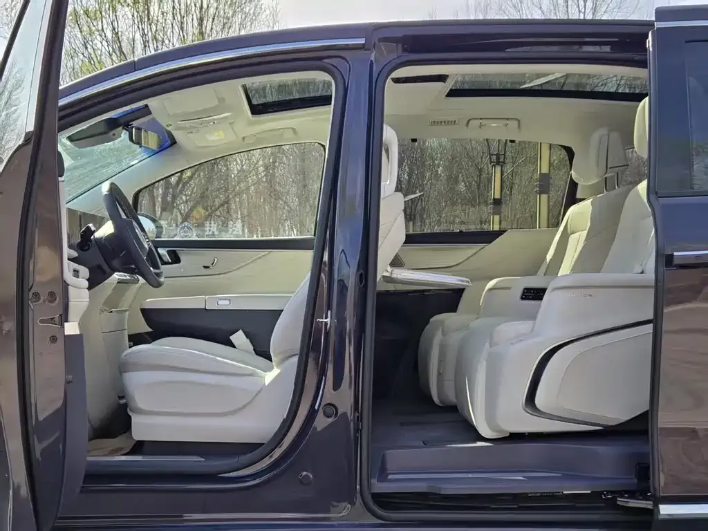 Buick GL8 Hybrid — фото 7