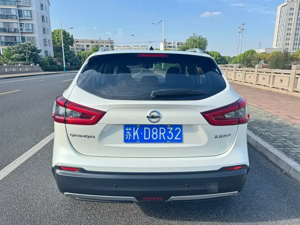 Nissan Qashqai — фото 6