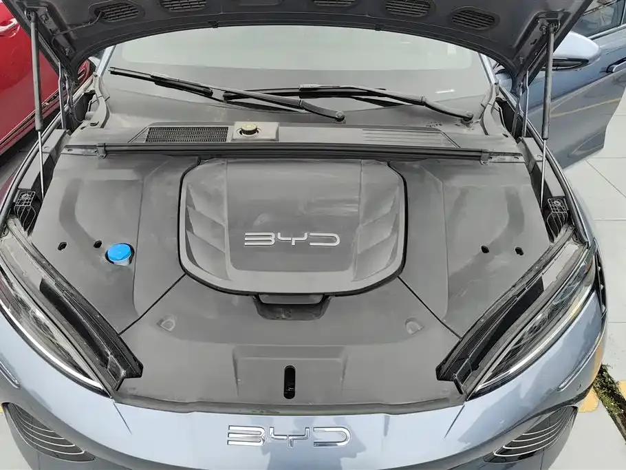 BYD Seal — фото 4