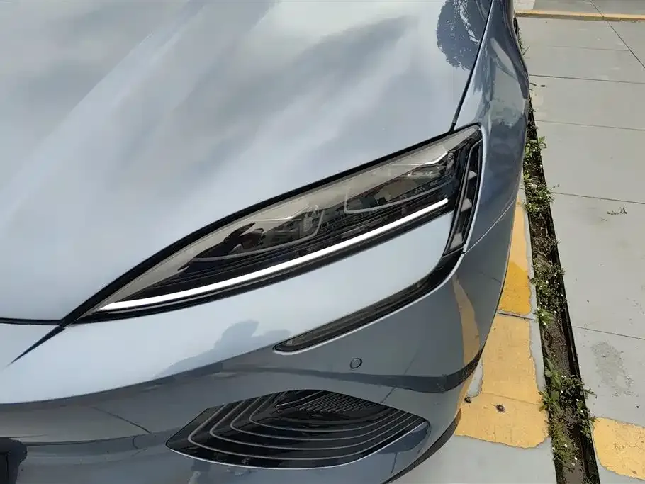 BYD Seal — фото 3