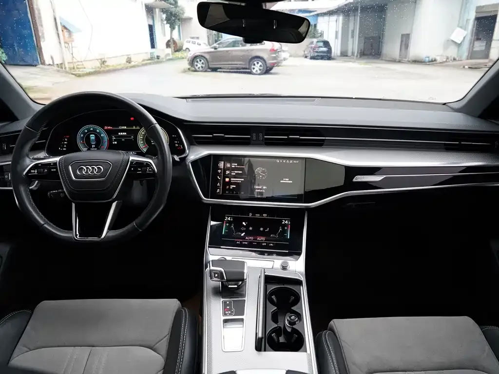 Audi A6L — фото 4