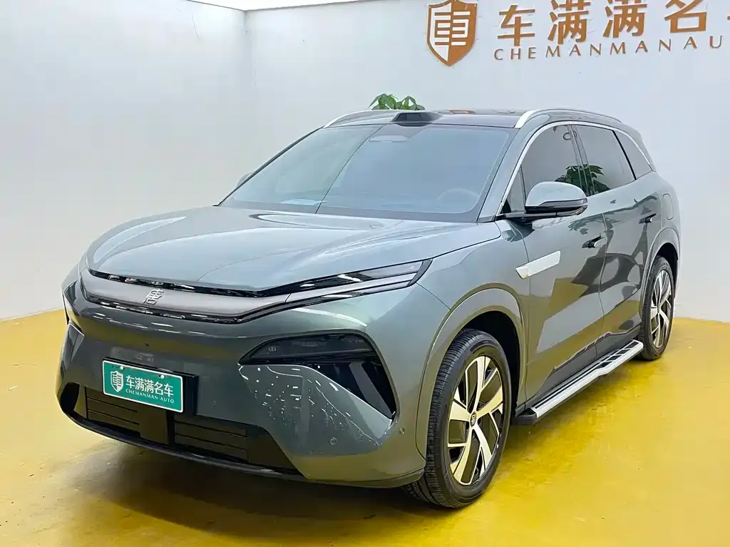 BYD Tang L — фото 1