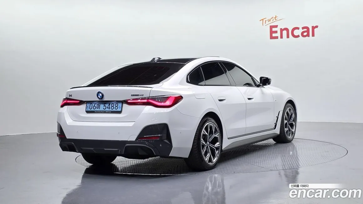 BMW i4 2023 из KR, фото 2