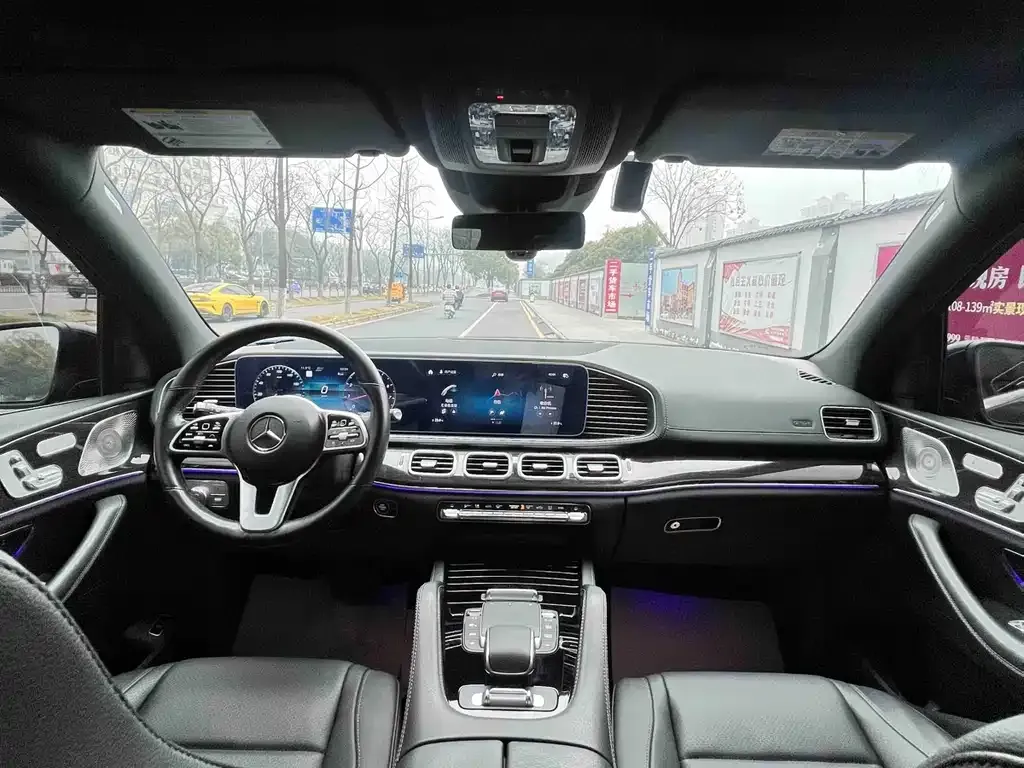 Mercedes-Benz GLS — фото 2