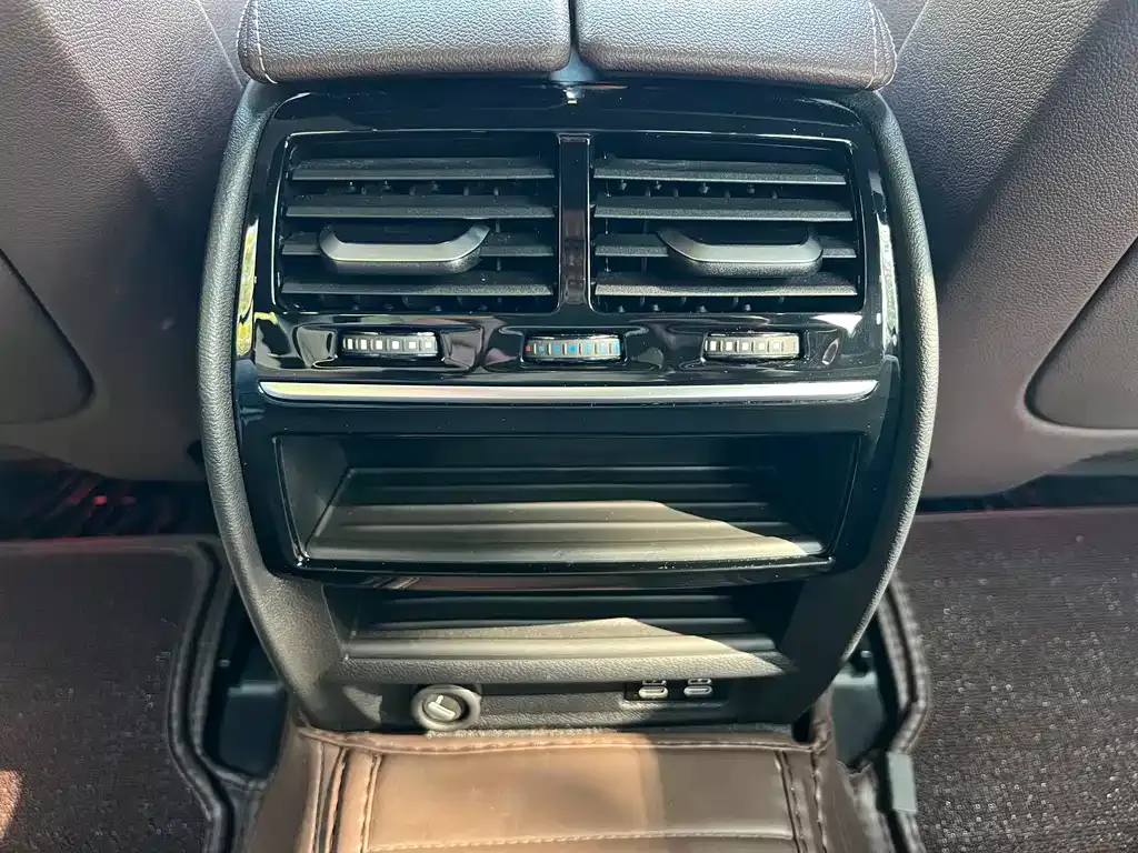 BMW 5 Series — фото 2