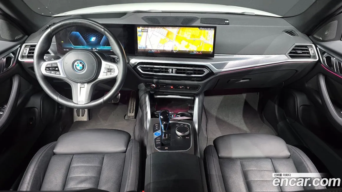 BMW i4 — фото 8