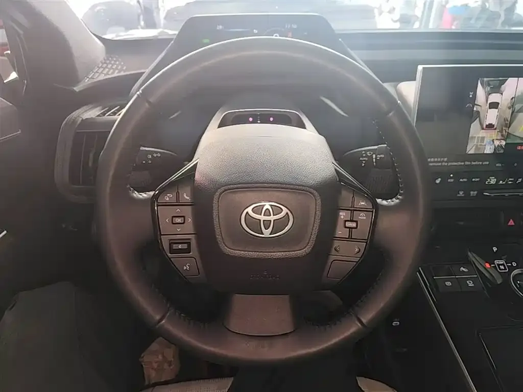 Toyota Platinum 4X 2024 из CN, фото 3