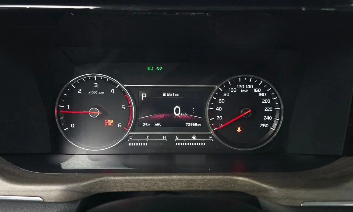 Kia Sorento — фото 9