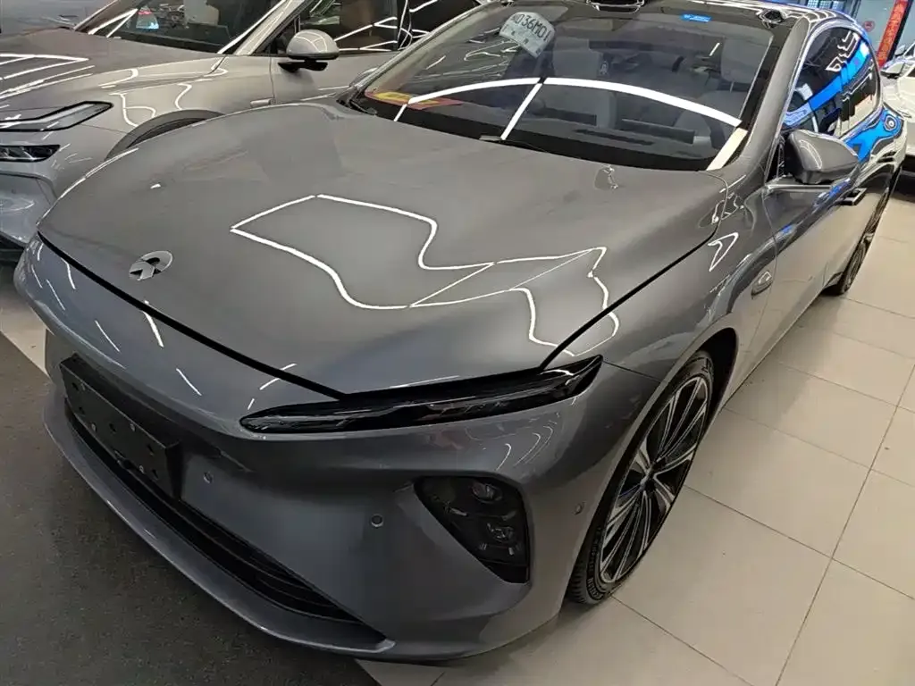 NIO ET7