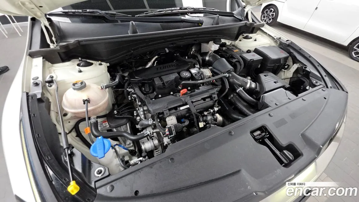 Kia Sportage — фото 10