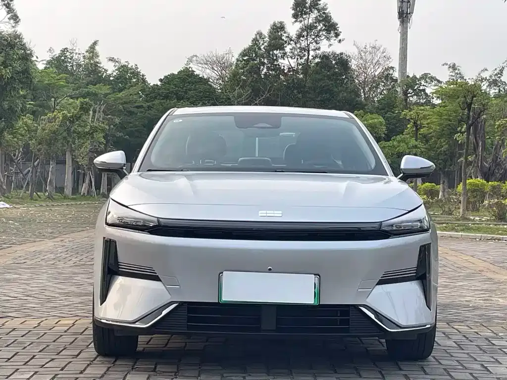 Geely Galaxy L6 — фото 3